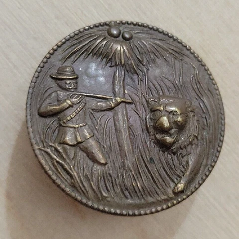 Antique Button, Teddy Roosevelt, Hunting the Lion Cover