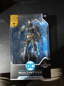 McFarlane DC Multiverse Gold Label Batman Hazmat Suit Exclusive Lights Up 7" Neu - Bild 1 von 2