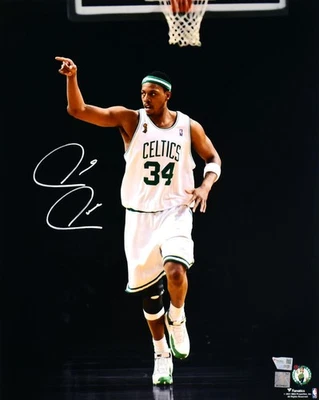 Foto autografiada por Paul Pierce de los Boston Celtics 16x20 - Fanáticos Foto 1 de 4
