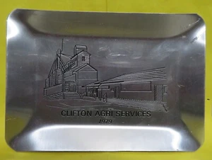 1979 bandeja de ceniza de aluminio Clifton Agri Services Clifton Kansas cooperativa agrícola sin usar - Imagen 1 de 3
