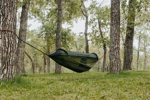 Leichte tragbare Camping Hängematte mit Moskitonetz für ultimativen Komfort - Bild 1 von 14