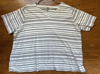 Croft & Barrow-Plus-Tee a Rayas Blancas y Negras Cuello Dividido-4X - Usada en Excelente Condición Foto 1 de 4