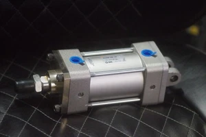 SMC NCA1D250-0200-XB5 Pneumatic Cylinder BRAND NEW CONDITION! - Picture 1 of 4