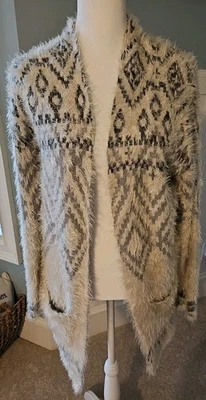 Eddie Bauer Fuzzy SOFT Cardigan Sweater Women's S, Ivory Gray Diamond Pattern  - Image 1 of 4