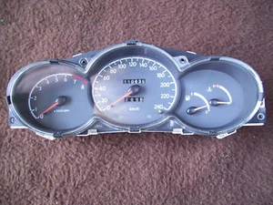 HYUNDAI COUPE  TACHO TACHOMETER 110.000 KM  !!!!   2,0  102 KW - Bild 1 von 1