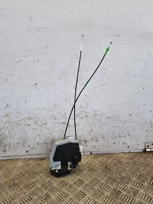 ЗАМОК ДВЕРИ TOYOTA YARIS ЗАДНИЙ ПРАВЫЙ 1,4 Л ЧЕЛОВЕК ДОМАШНЕЕ ЖИВОТНОЕ 2017 - Изображение 1 из 4