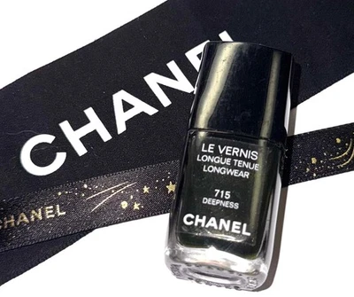 Chanel Le Vernis Longwear Nail Color 715 Deepness  13ml - Bild 1 von 4
