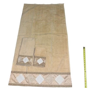 3pc Nicole Miller Bath Hand Tip Towel Set Beige Gold Damask Decor Canada (Read) - Picture 1 of 21