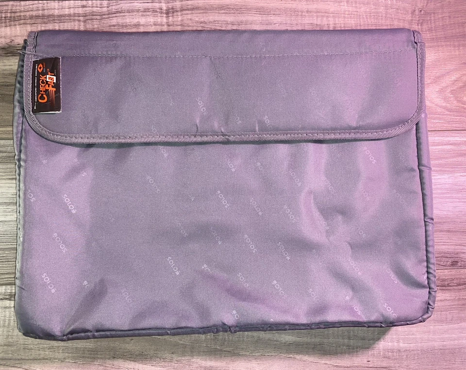 Solo Check Fast Checkpoint Travel Sentry Laptop Notebook Carry Case 15.4” Grey - Image 1 of 4