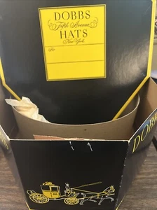 Caja Sombrero Dobbs Fifth Ave NY con Inserto de Cartón Caballo y Buggy 12x14x6 De Colección - Imagen 1 de 20
