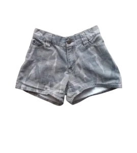 Steve & Barrys Youth Girls Size 5 Green Camo Cotton Shorts - Picture 1 of 3