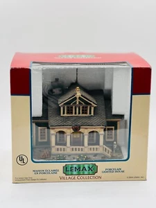 LEMAX Village Collection Oliver House Lighted | 45039 | 2004 | Retired - Picture 1 of 2