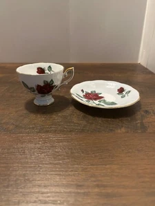 Royal Standard Bone China Tea Cup Saucer Red Velvet England - Imagen 1 de 8