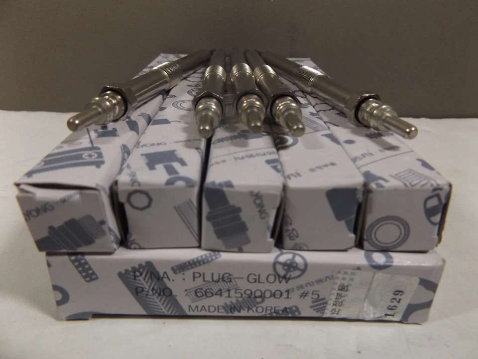 GENUINE SSANGYONG  KYRON SUV D100 4 CYL 2.0 L TURBO DIESEL GLOW PLUG SET (4 EA) - Image 1 of 1