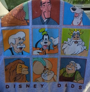 Disney Dads T-shirt Men’s Size L Graphic Design Panels - Picture 1 of 4
