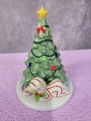 Royal Doulton ONLY ONE MORE SLEEP Christmas Figurine - Image 1 of 4
