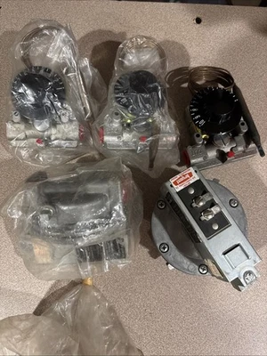 Furnace Vintage Valve Bryant Plus Other Items Pictured. 5 Items New Old Stock - Image 1 of 4