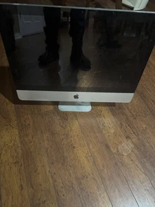 Apple iMac 24-inch September 2009 2.66GHz Intel Core 2 Duo (MB418LL/A) - Picture 1 of 7