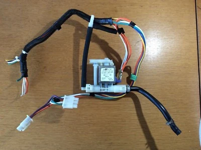 Vax Dual V Teppichwaschmaschine V-124A Wasserpumpe & Schläuche, UNGETESTET, Shampoo Reiniger - Bild 1 von 2