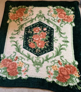 Heavy Fleece Throw Blanket made by Swan 80"x88" - Picture 1 of 5