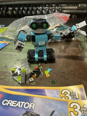 LEGO CREATOR 3 in 1: Robo Explorer (31062) Pre-Owned w/ Instructions Complete - Image 1 of 4