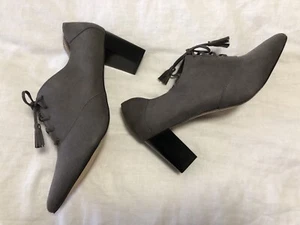 Adrienne Vittadini Gray Lace Up Pointed Toe Booties SZ 9.5 - Picture 1 of 8
