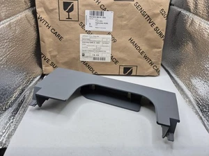 Audi A6 C8 2018- Genuine Left Hand Rear Jack Point Cover 4G0853869A New OEM Part - Imagen 1 de 13
