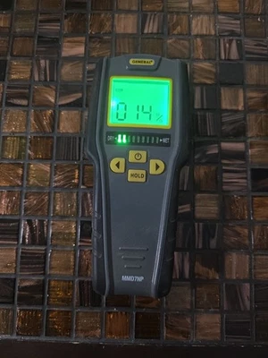 General Tools Pinless Moisture Meter - Image 1 of 3