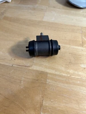 Rear Right Brake Cylinder Bedford Blitz APLockheed for 91023266 - Image 1 of 4