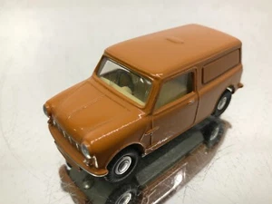 SPOT-ON 210 MORRIS MINI VAN - CODE 3 -BROWN 1:42- GOOD - 391 - Imagen 1 de 6