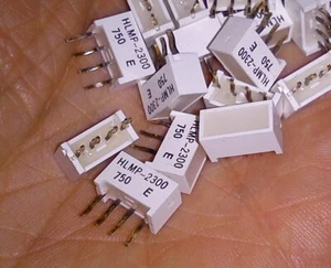 HLMP-2300 red led rectangular indicator, two separate diodes - Picture 1 of 1