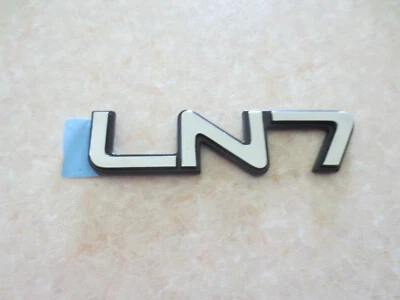 Original 1980s Ford Mercury LN7 car plastic badge // emblem - --- Foto 1 de 4