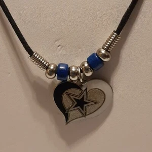 NFL DALLAS COWBOYS HEART Pendant Charm / 22" Black Rope Necklace  - Picture 1 of 5