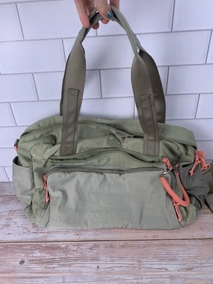 Bolso de Mano Grande C&C California Verde Claro/Rosa ¡¡13 Bolsillos!! Excelente Foto 1 de 4