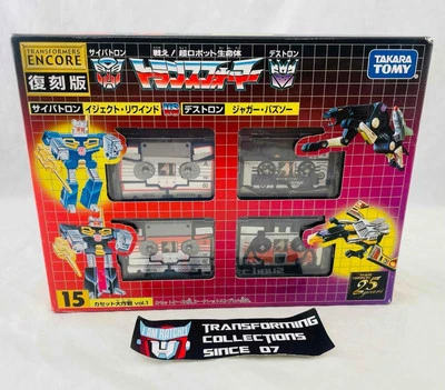 Transformers 2009 G1 Encore 15 Decepticon Vs Autobots Cassettes Volume 1 MISB - Image 1 of 2