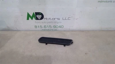 2020-2022 FORD EXPLORER REAR RIGHT SIDE QUARTER PANEL GRILLE OEM - Image 1 of 4