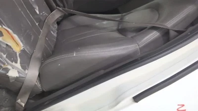 Retractor de cinturón de seguridad delantero para furgoneta Express 1500 03-10 1760888 Foto 1 de 4