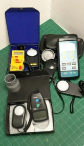 Three (3) Light meters all working with Cases, sensors with covers, SEE Pictures - Picture 1 of 4