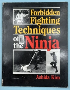 1984 Ninja Martial Arts Techniques Softcover Illustrated 1st Edition 122pg - Imagen 1 de 7