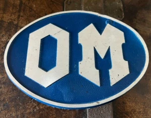 🔴 FIAT stemma furgone OM emblema scritta targhetta alluminio ORIGINALE VINTAGE - Picture 1 of 5