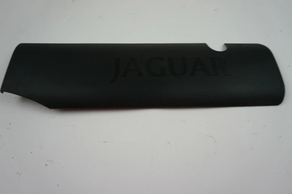 2004 JAGUAR XJ8 Engine Cover OEM - Image 1 of 4