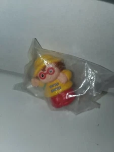 FISHER PRICE LITTLE PEOPLE GIRL MAGGIE  RAIN COAT WAVING 1997 toy fair rare  - Picture 1 of 5
