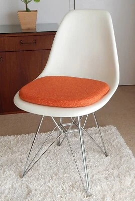 Cojín inspirado en Eames para silla lateral de plástico moldeado original Foto 1 de 4