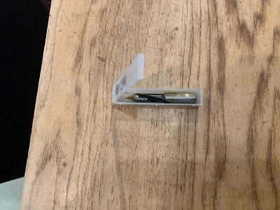 Broca de orificio pasante Freud TH80057R 8 mm - derecha Foto 1 de 4