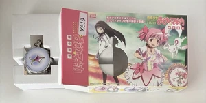 *NUEVO/ABIERTO* RELOJ BOLSILLO AKEMI HOMURA DE MAHOU SHOUJO MADOKA*MAGICA ANIME - Imagen 1 de 3