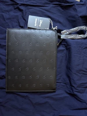 Bolso de Mano Loungefly Mickey and Minnie 11” Negro Muñequera en Relieve-NUEVO CON ETIQUETAS Foto 1 de 4