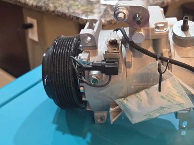 Compresor de aire acondicionado universal UAC HE17G para BMW 328i 2007-2013 Foto 1 de 4