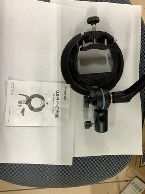 Godox S2 S Type Speedlite Bracket for Bowens - Image 1 of 2