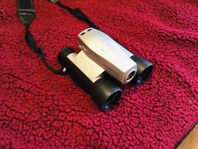 Meade Capture View 8x22 Digital Camera Binocular - Image 1 of 3