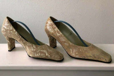 Sapato de Salto J Renee Camurça Lamé Dourado 7M - Imagem 1 de 4